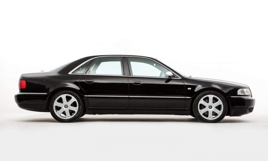  Audi S8 (D2) 1999 года  (UK) (фото 25 из 39)